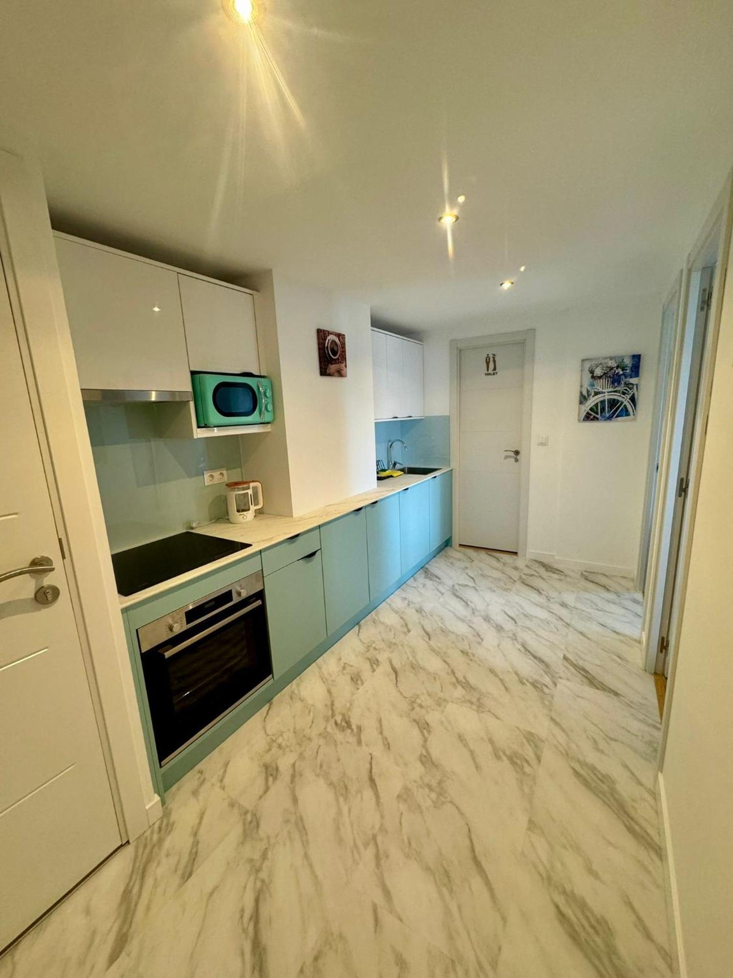 Apartamentos Coastal Haven Μπένιντορμ Εξωτερικό φωτογραφία