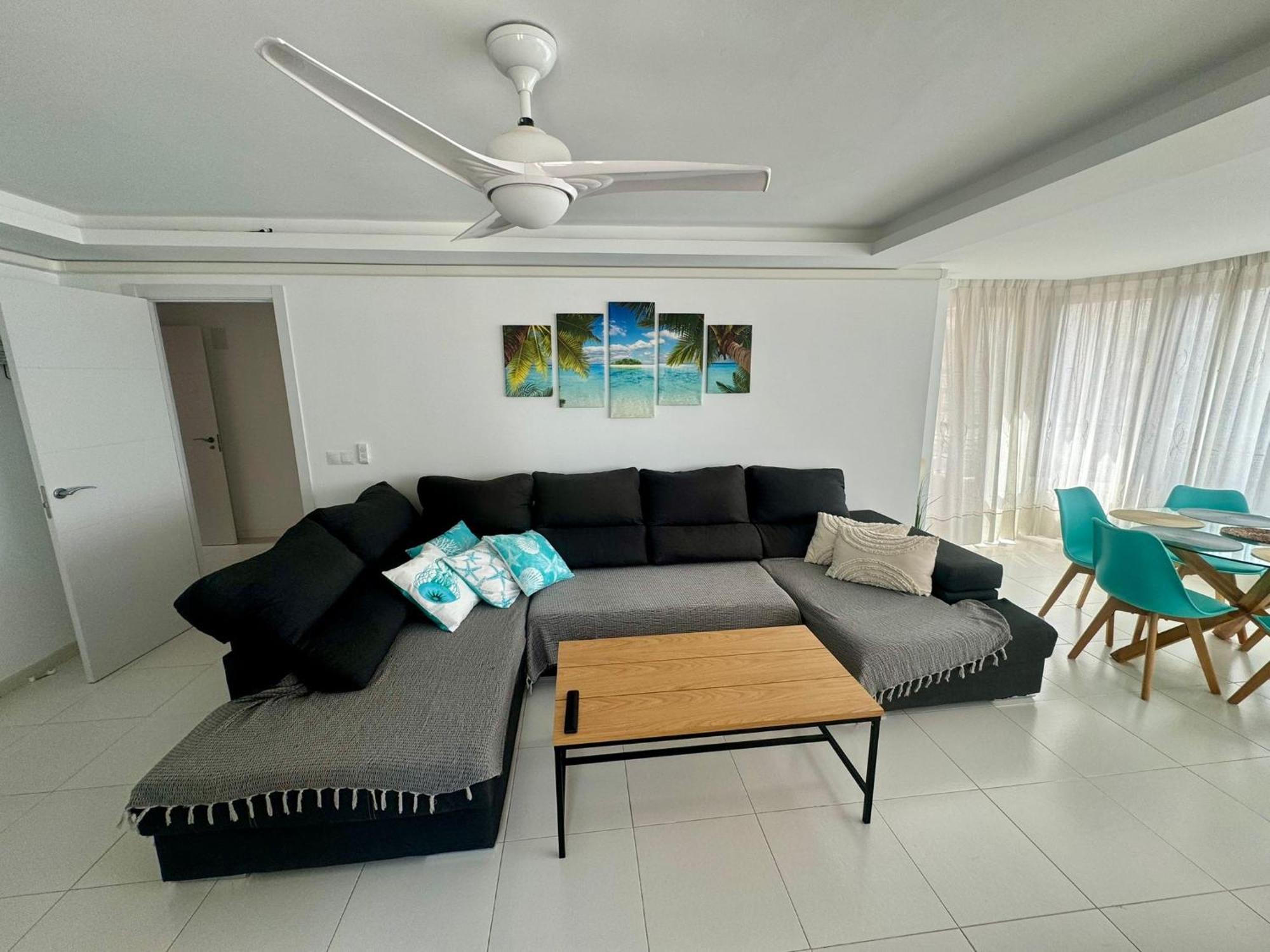 Apartamentos Coastal Haven Μπένιντορμ Εξωτερικό φωτογραφία