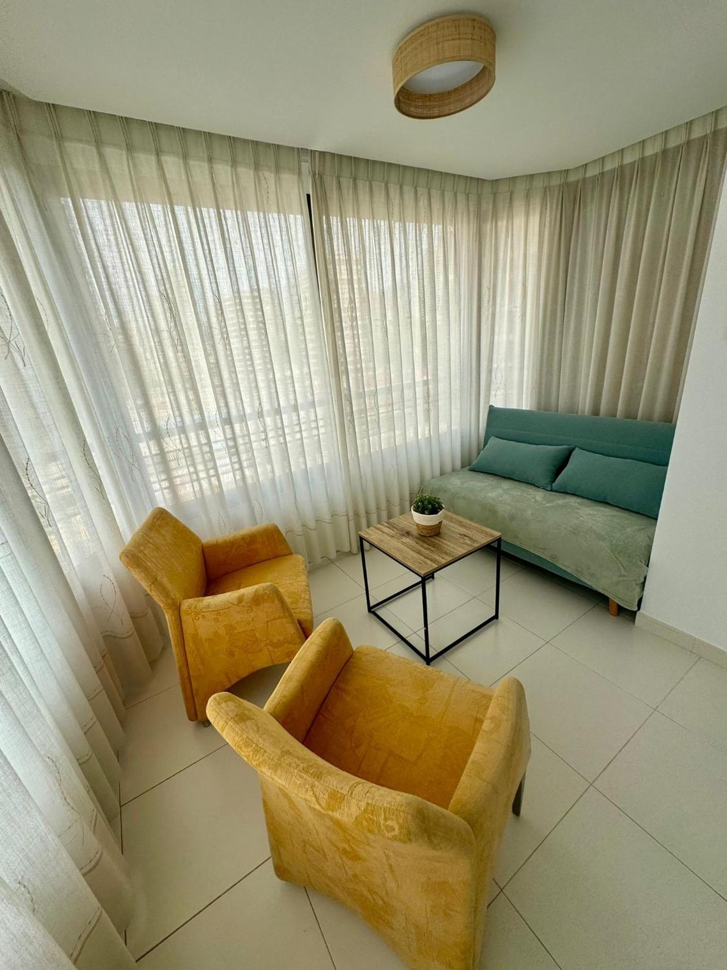 Apartamentos Coastal Haven Μπένιντορμ Εξωτερικό φωτογραφία