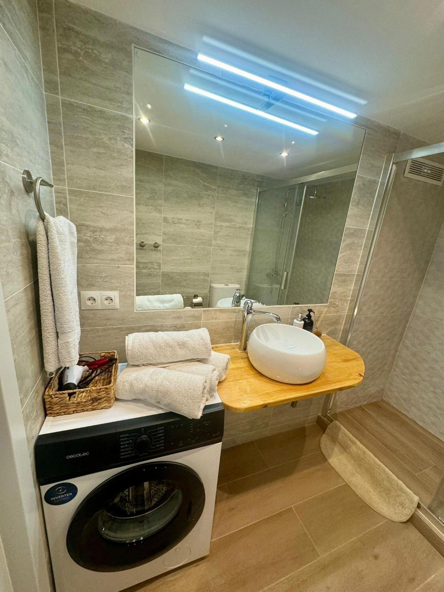 Apartamentos Coastal Haven Μπένιντορμ Εξωτερικό φωτογραφία